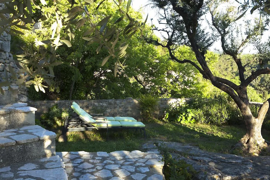Chateau La Roque Provence Bed & Breakfast