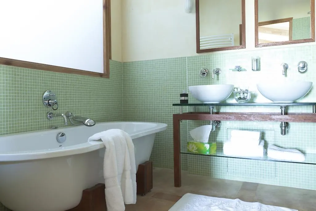 Chateau La Roque Provence Bed & Breakfast