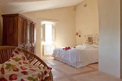 Chateau La Roque Provence Bed & Breakfast